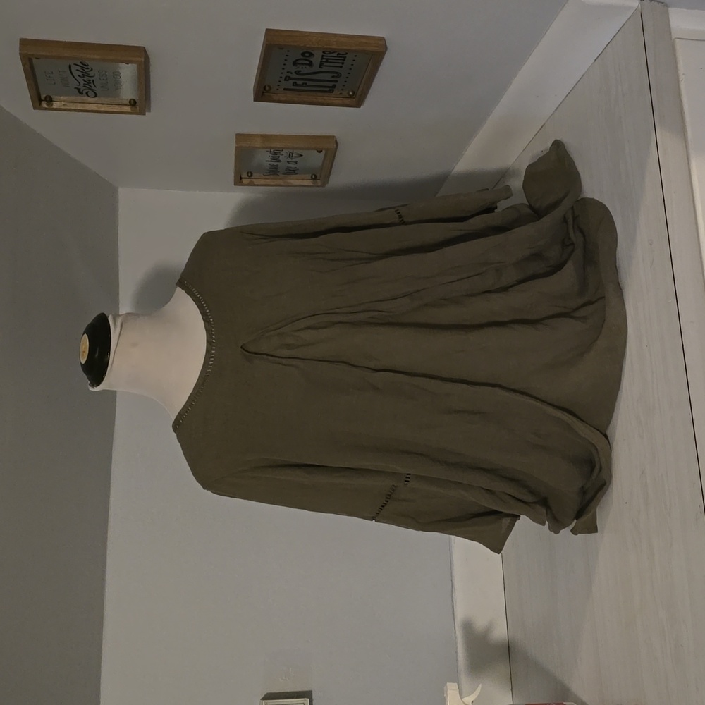 Women's Shirt